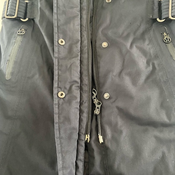 Lululemon Winter Coat Sz4 - Picture 3 of 9